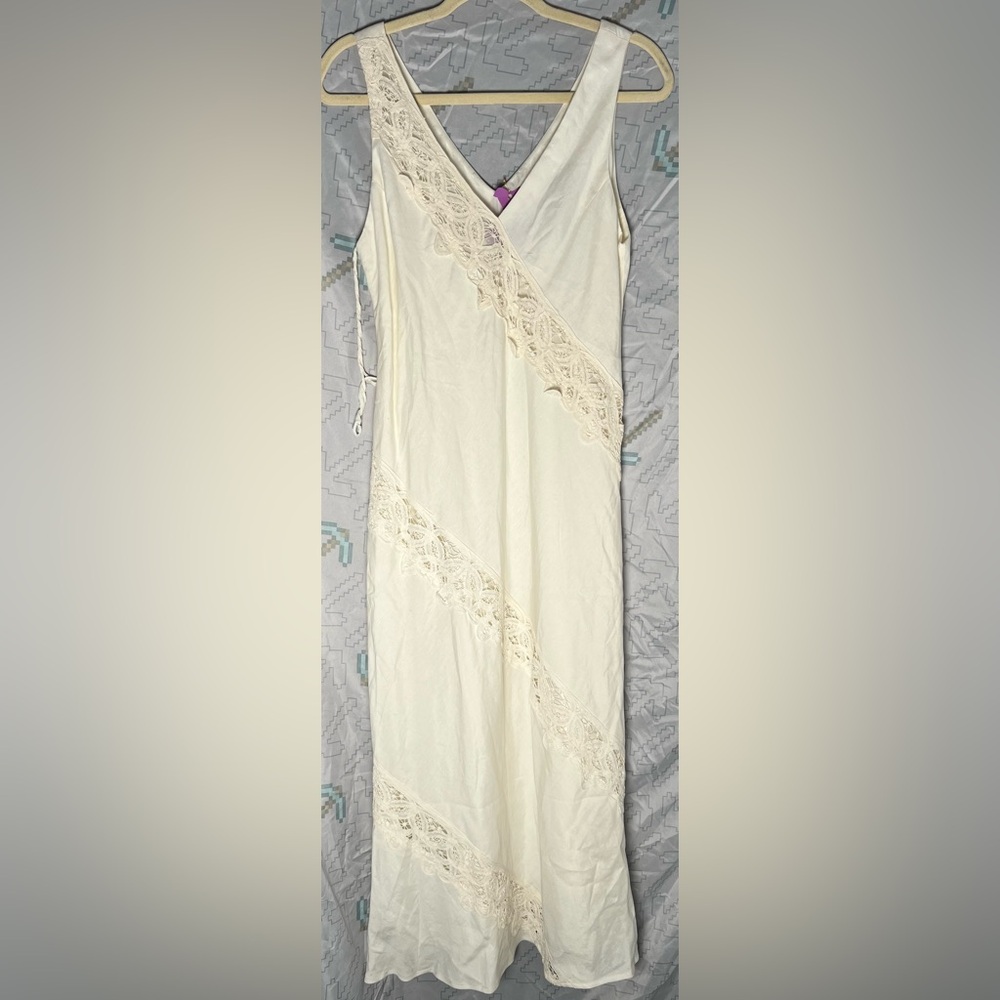 Jessica Howard Cream Lace Trim Dress